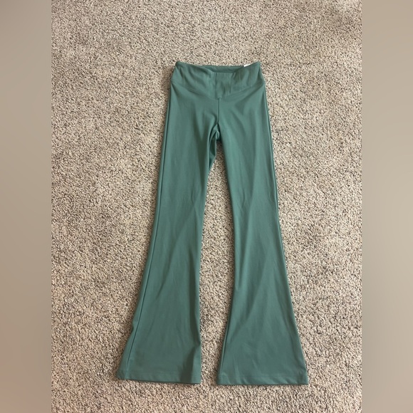 Green new pink flared leggings - Picture 2 of 3